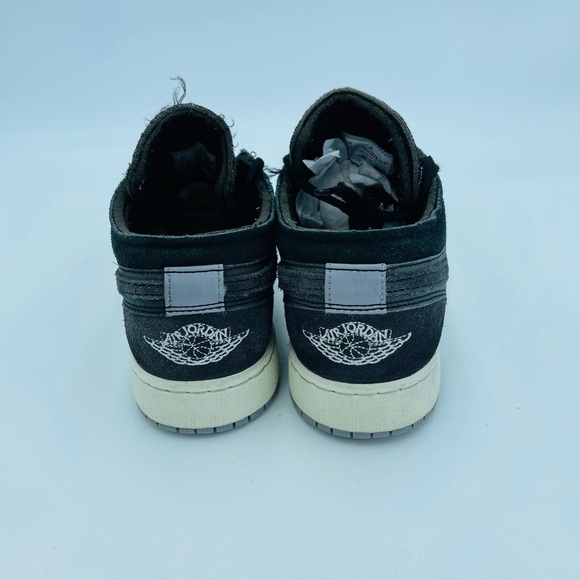 AIR JORDAN 1 LOW SE CRAFT GRADE SCHOOL LIFESTYLE SHOES - Picture 3 of 11